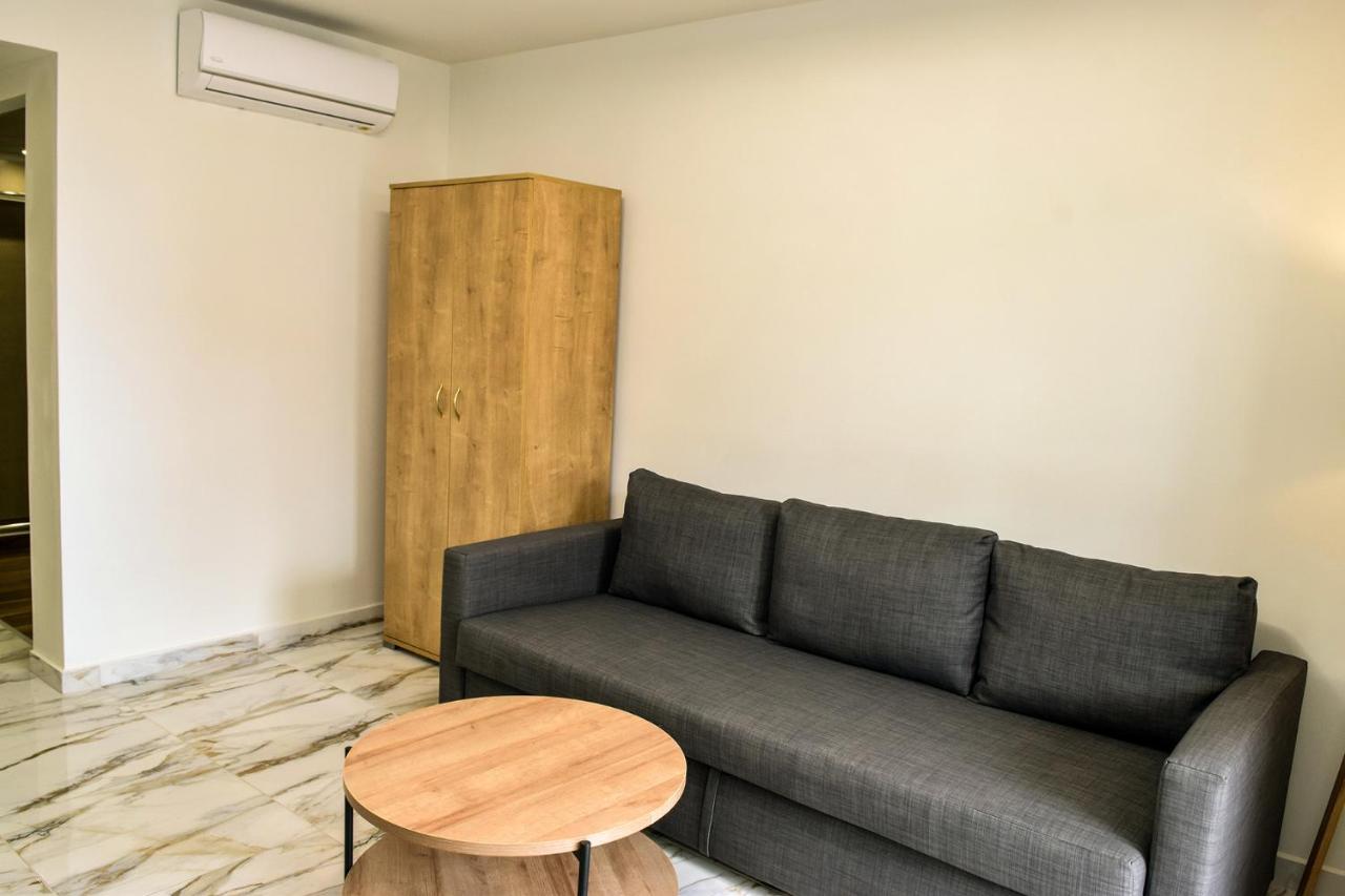 Mithos Premium Rooms Agia Marina Exteriér fotografie