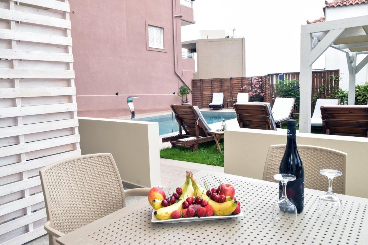 Mithos Premium Rooms Agia Marina Exteriér fotografie