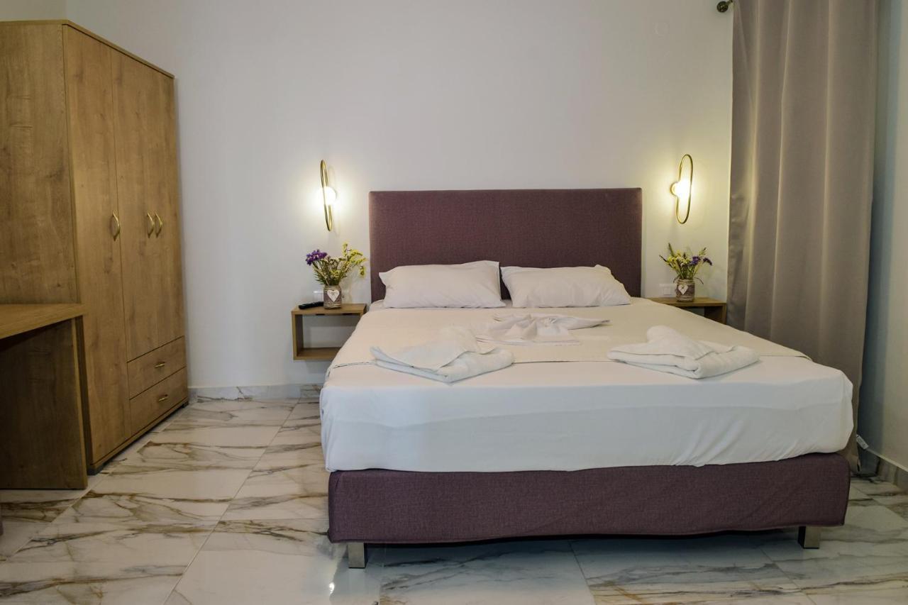 Mithos Premium Rooms Agia Marina Exteriér fotografie