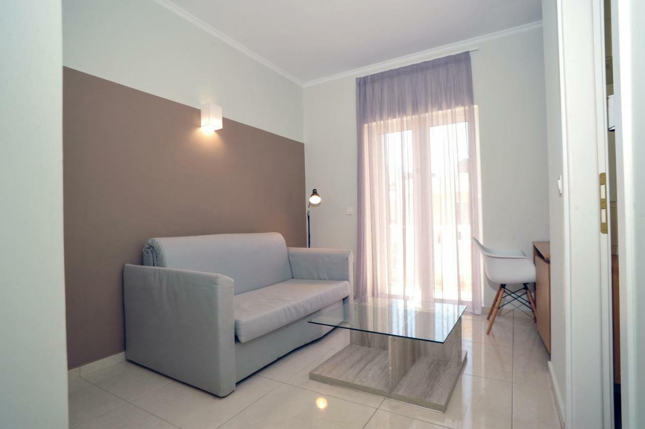 Mithos Premium Rooms Agia Marina Exteriér fotografie