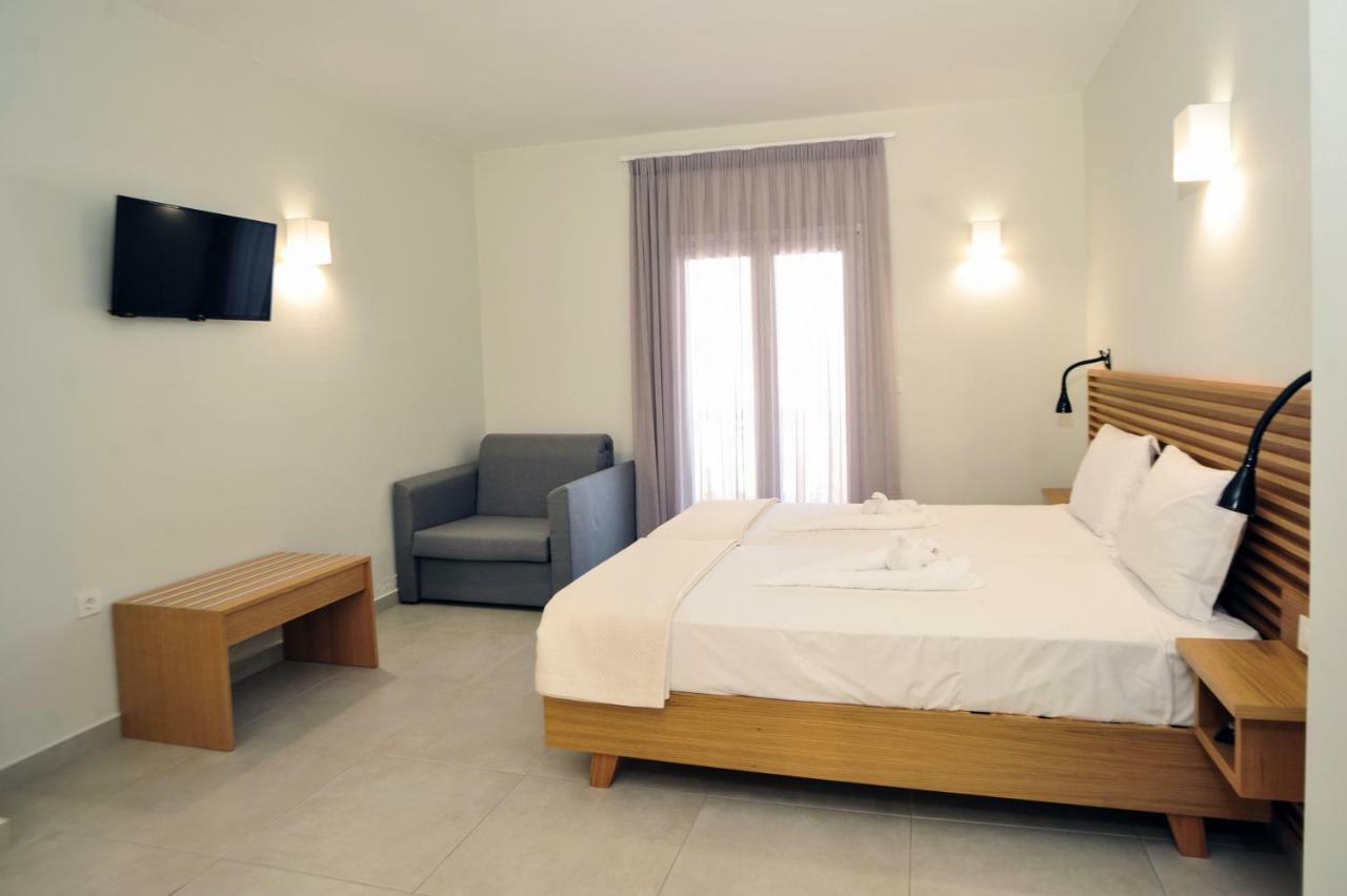 Mithos Premium Rooms Agia Marina Exteriér fotografie