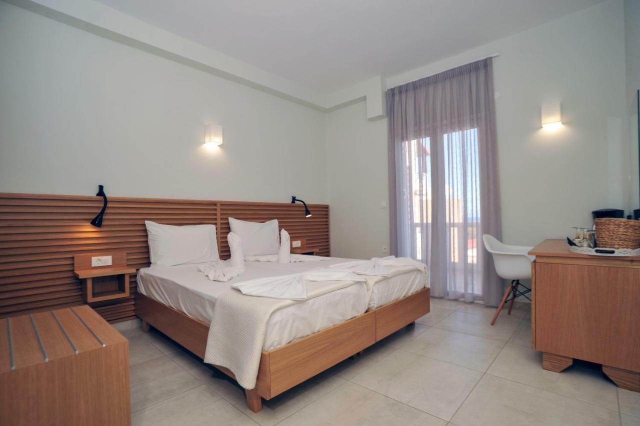 Mithos Premium Rooms Agia Marina Exteriér fotografie