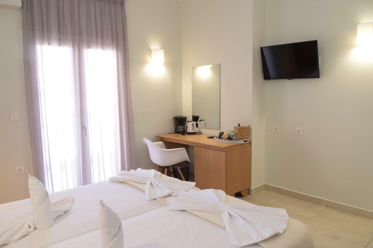 Mithos Premium Rooms Agia Marina Exteriér fotografie