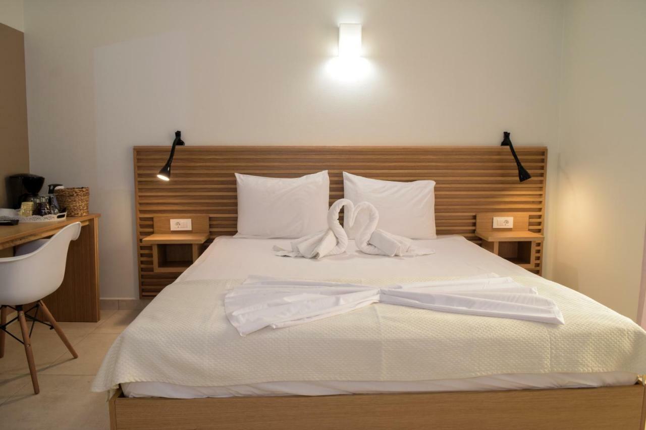 Mithos Premium Rooms Agia Marina Exteriér fotografie