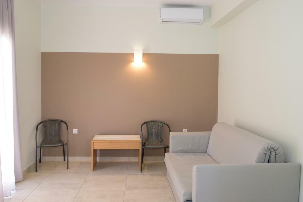 Mithos Premium Rooms Agia Marina Exteriér fotografie